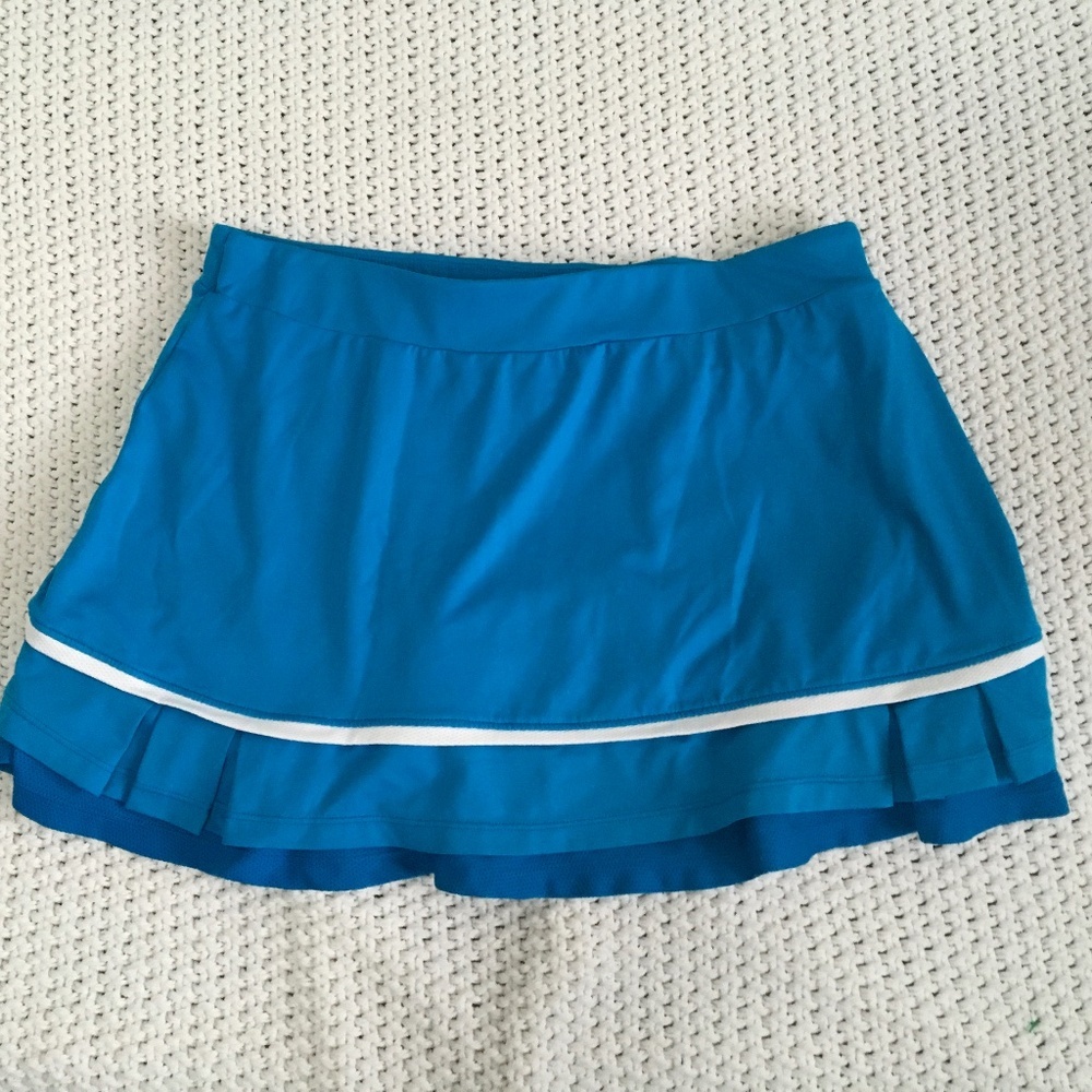 NIKE BLUE DRYFIT SKORT SIZE MEDIUM WITH 3" INSEAM - Picture 2 of 6